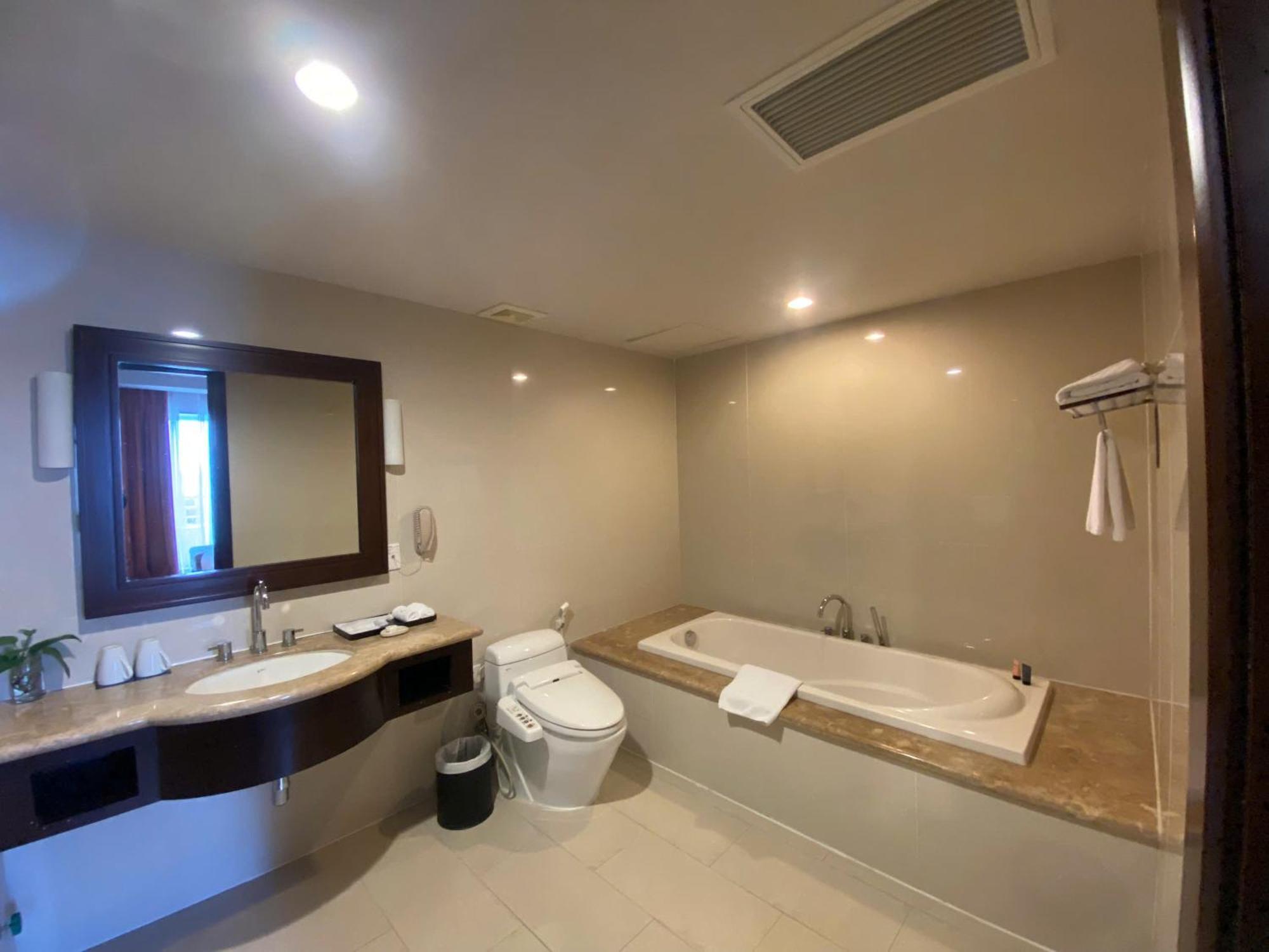 Muong Thanh Holiday Hue Hotel Camera foto